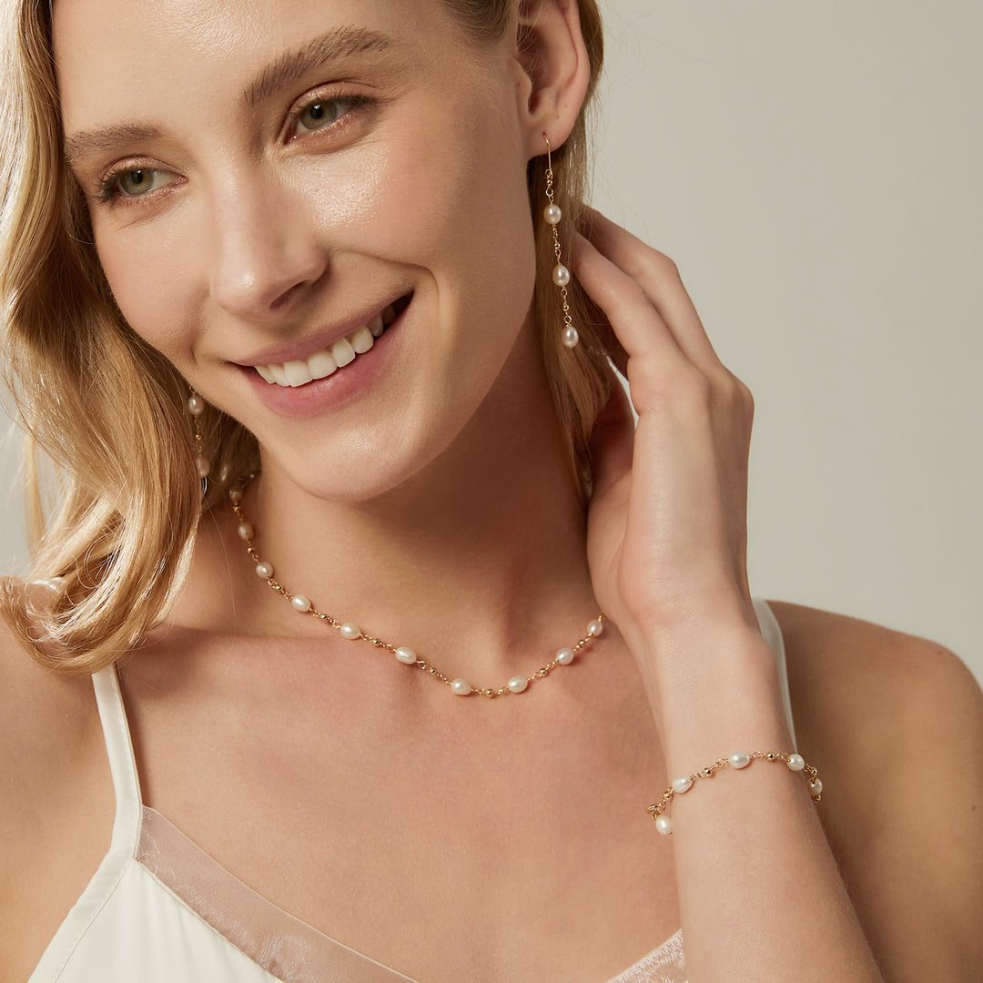 Dainty Freshwater Pearl Bracelet